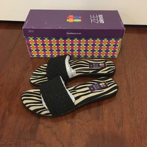 ZeeAlexis Sandal sz 7-7.5US, 38Eu Black Top